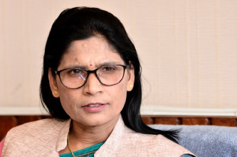 पूर्व स्वास्थ्यमन्त्री पद्मा अर्यालको निर्वाचन क्षेत्र स्याङ्जा २ मा किन सुरु भएन मतगणना?